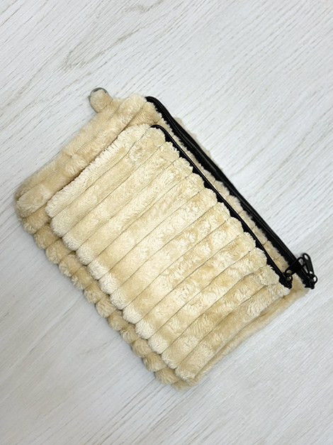 کیف لوازم آرایشی مخمل