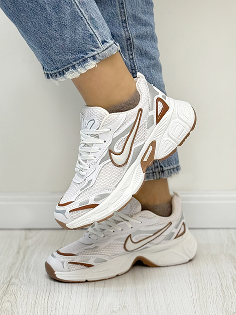 کتونی رانینگ زنانه